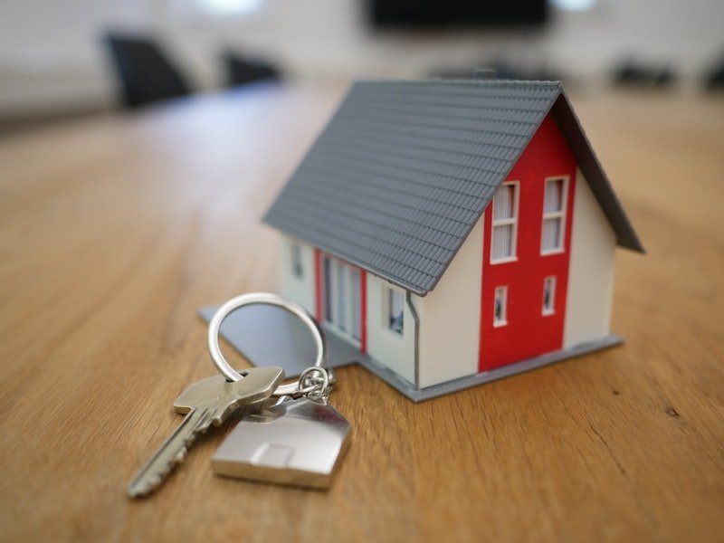 House keys, representing division of property and the matrimonial home